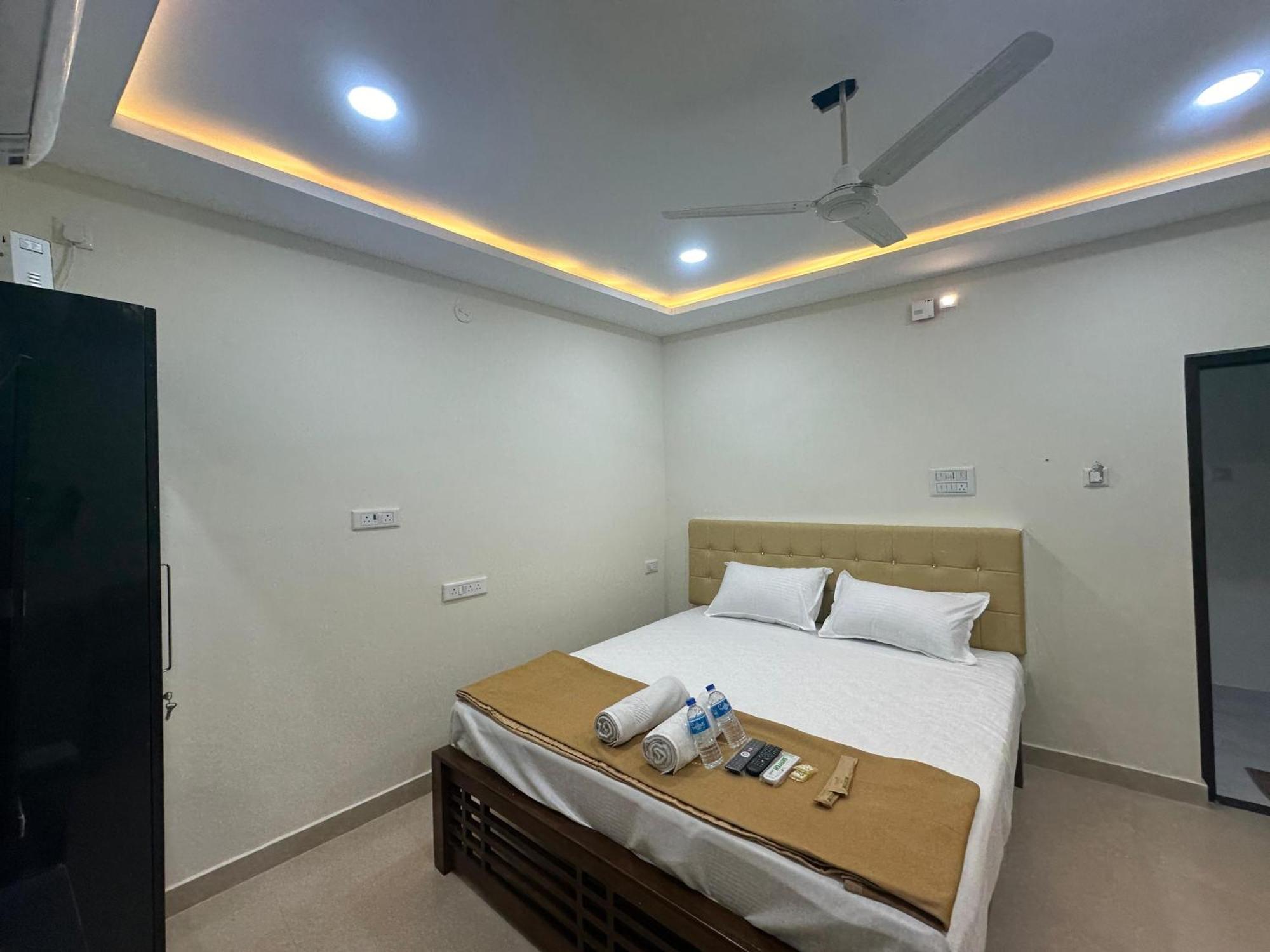 Mahadeepam Residency Villa ติรุวันนามาลัย ภายนอก รูปภาพ
